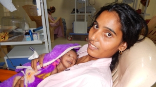 India - happy baby skin to skin contact