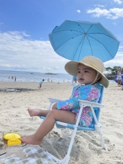 nora at the beach