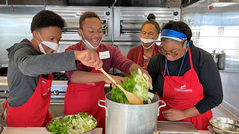 Fall workshop participants in the kitchen