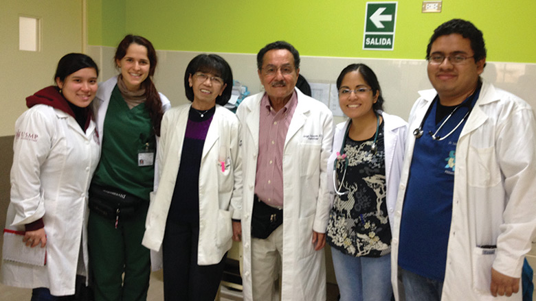 H. Jorge Baluarte in Peru with residents and fellows he trained