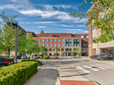 Exterior of Bryn Mawr Hospital