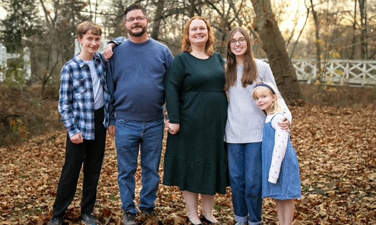 Alice, 16, with her parents, Christopher and Jennifer, and siblings Stephen, 13, and Mary, 6.