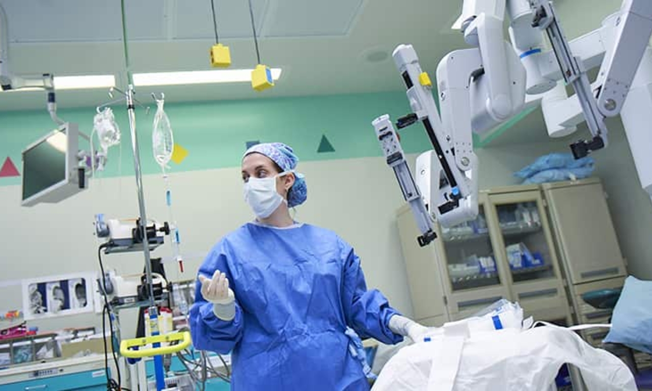 Robotic urology surgery equipment