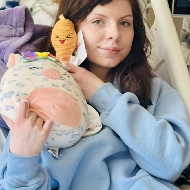 Gabby underwent a complex surgical procedure called left renal vein transposition.
