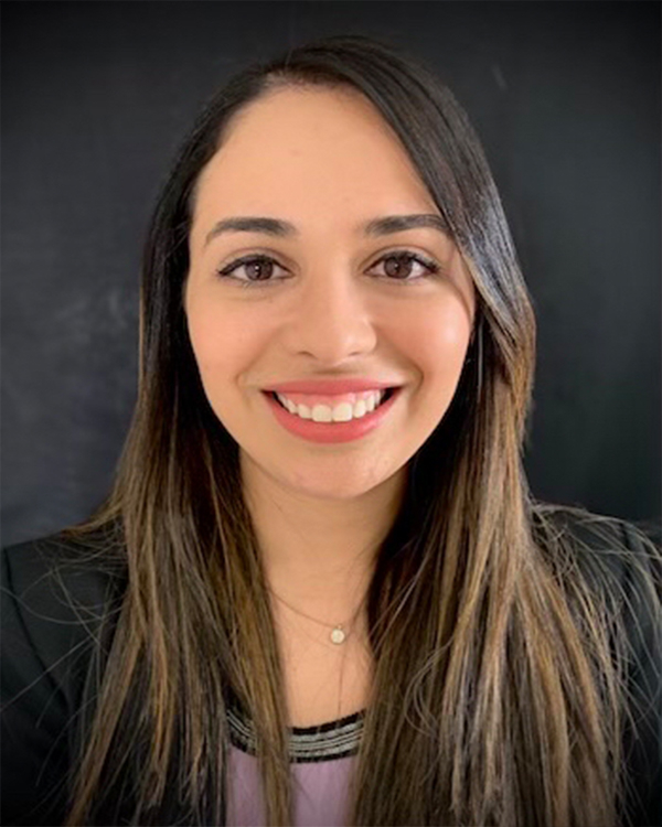 Cynara Leon