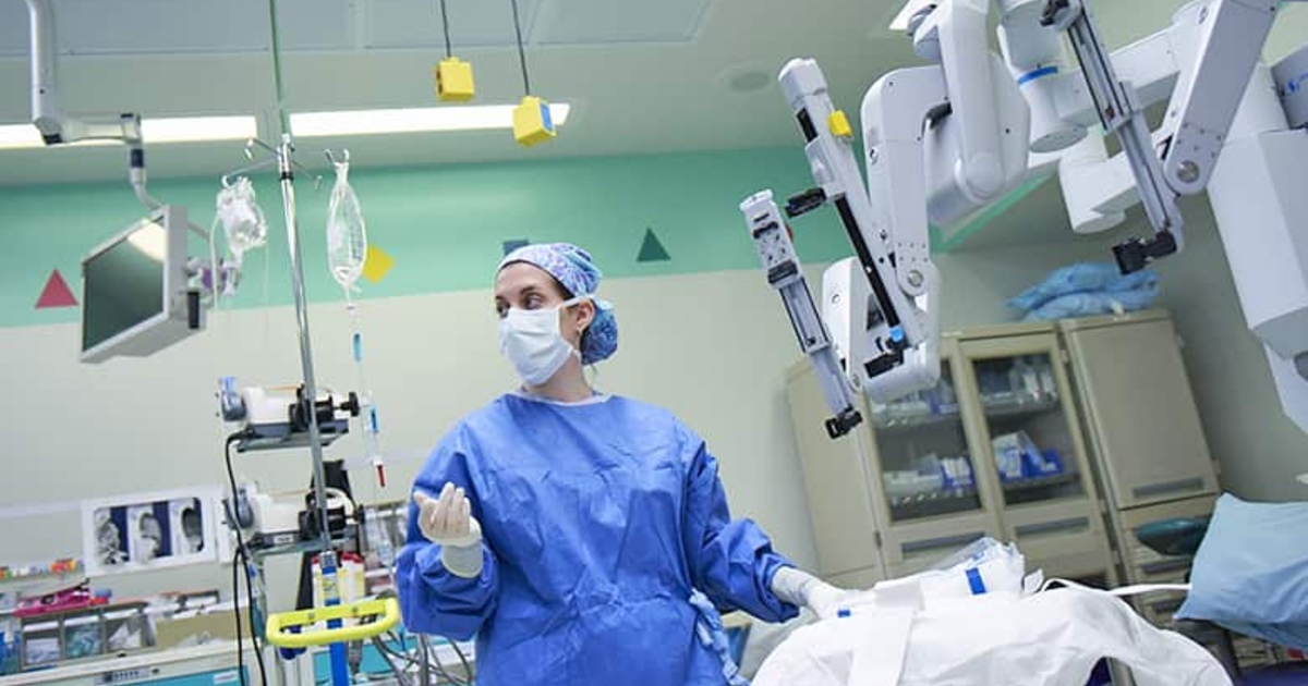 正規 robotic-surgery-urology-16x9. 健康・医学