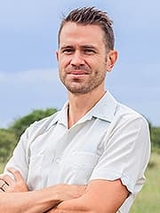 Jonathan Strysko headshot