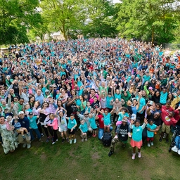 Lori J. Howell Fetal Family Reunion 2025 group photo at the zoo