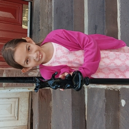 Gloriana in pink